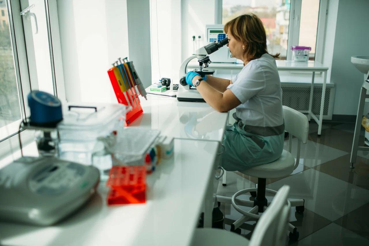 «ДНК клиника» на Комарова